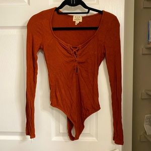 ‼️NEVER WORN Body Suit‼️